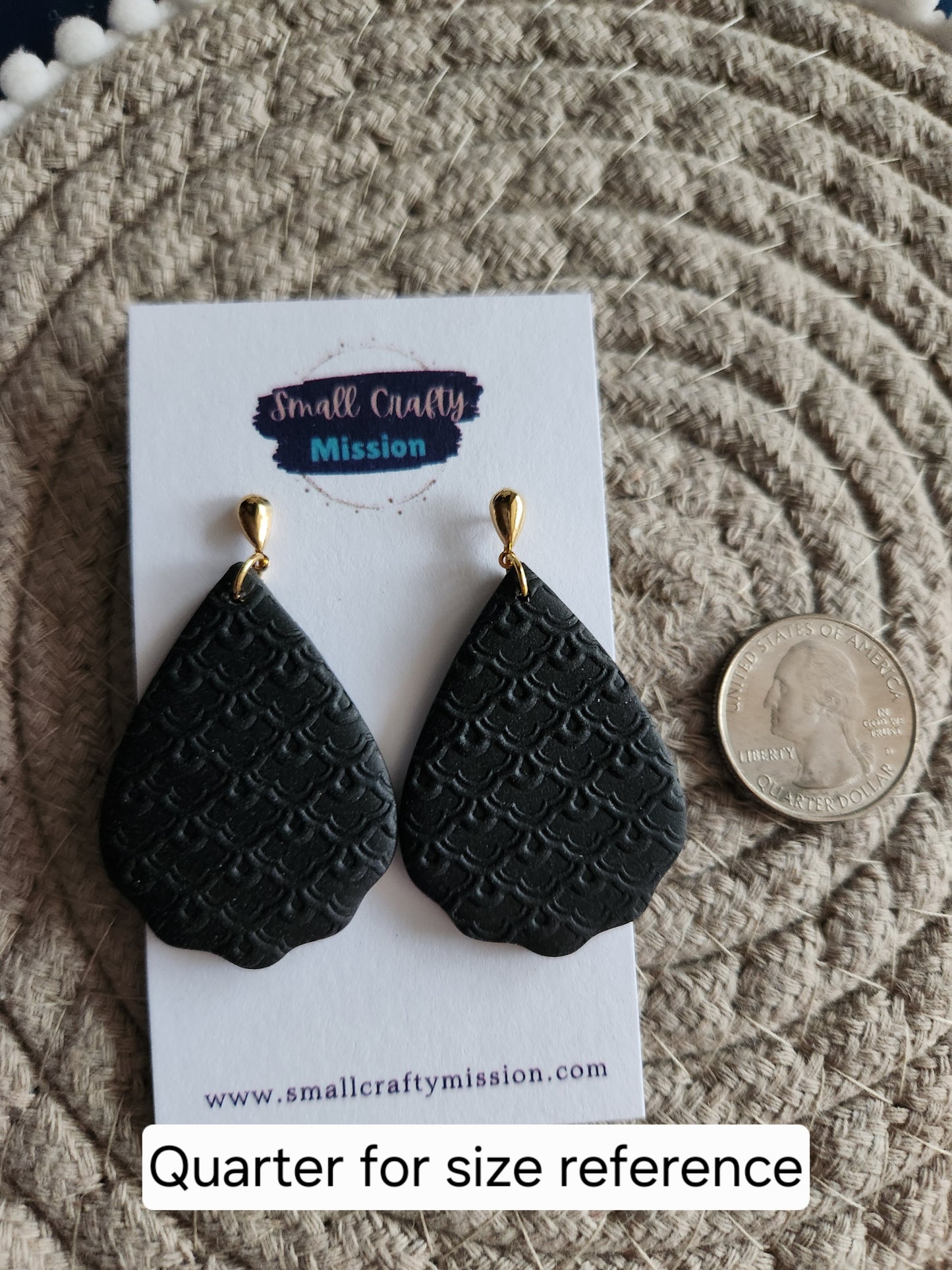 Black Large Nested Scallop Dangles