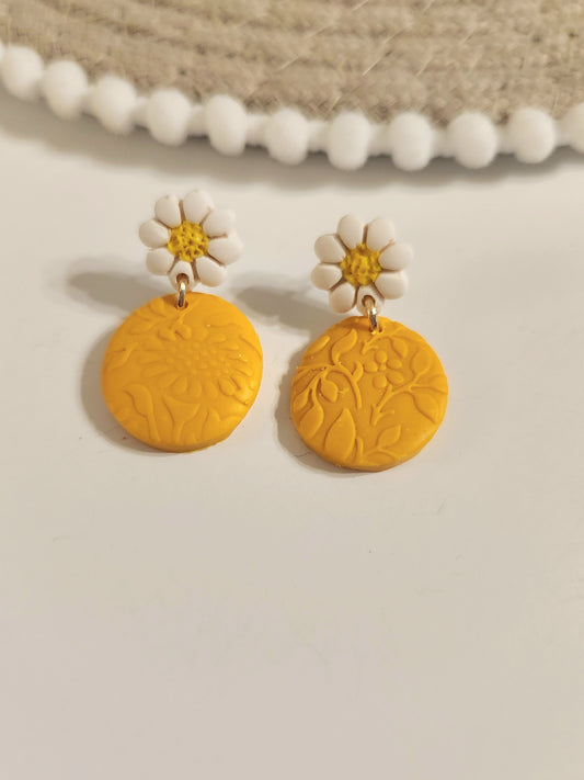 Daisy Yellow Oval Dangles